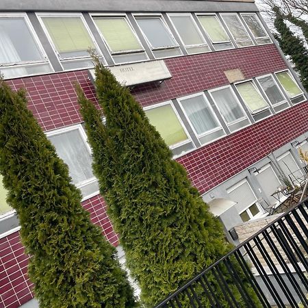 Hotel-12-Apostel Pforzheim Luaran gambar
